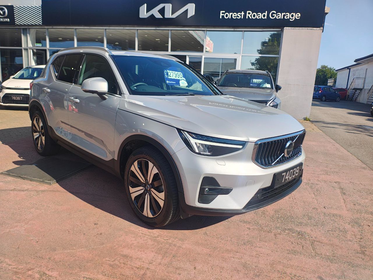 2023 Volvo XC40