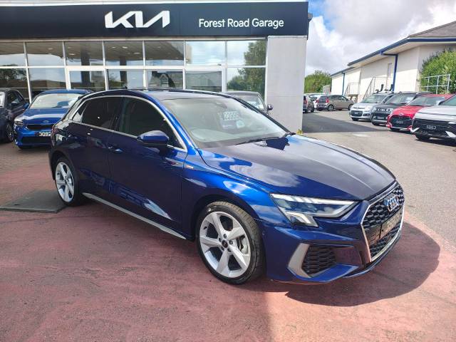 Audi A3 Sportback TFSI e 1.4 40 S-Line Auto Hatchback Petrol / Electric Hybrid Blue