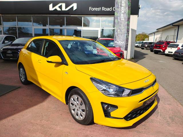 Kia Rio '1' 1.2 5 Door Manual Hatchback Petrol Yellow